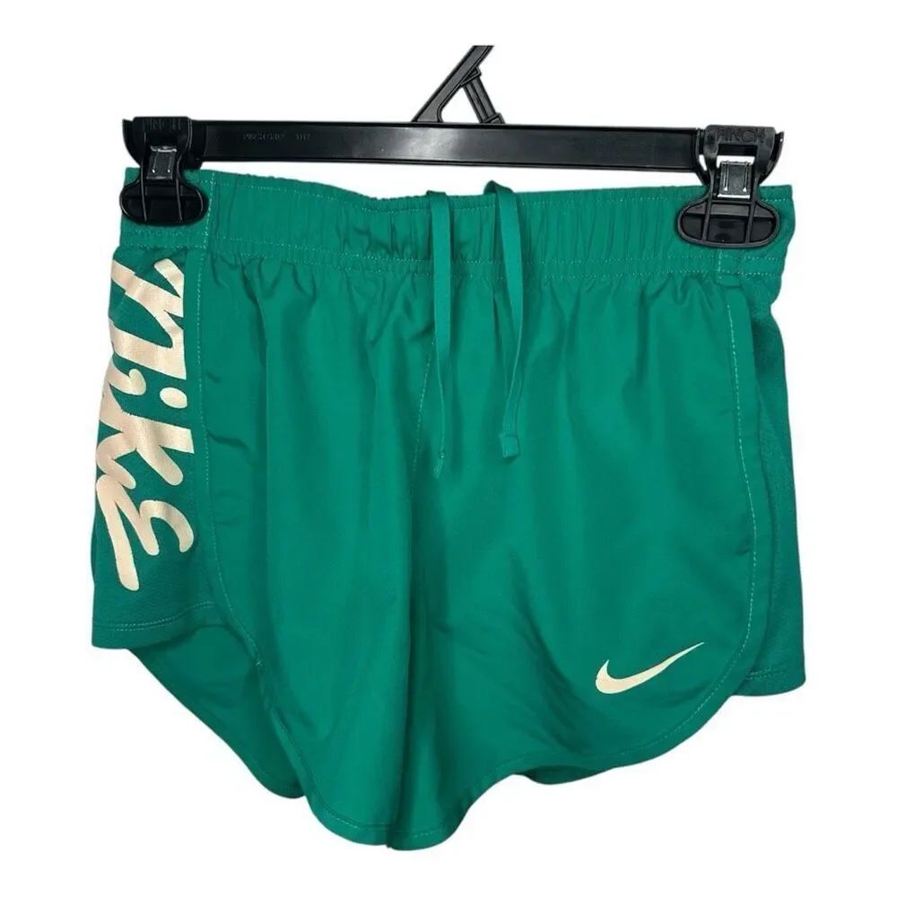 Nike free athletic shorts with liner Size XS (c1)